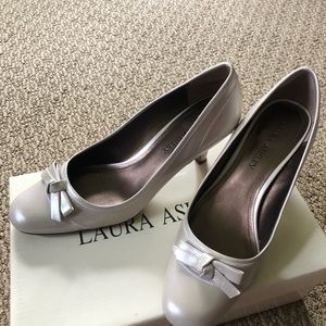 Laura Ashley pumps